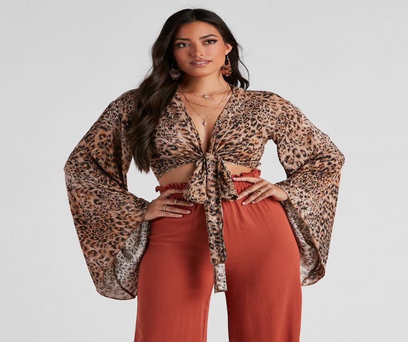 TableClothsUs Wild Shine Leopard Crop Wrap Top