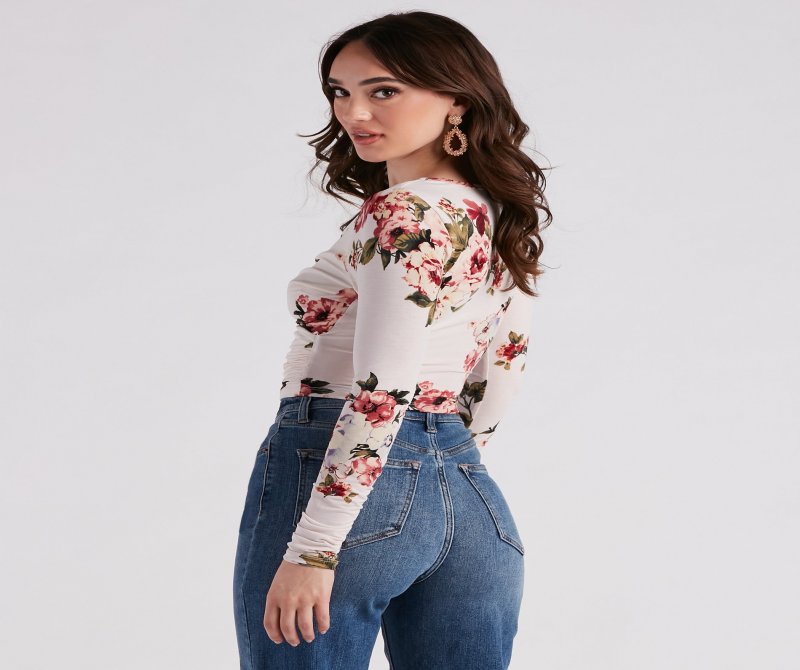 TableClothsUs In Spring Floral Surplice Crop Top