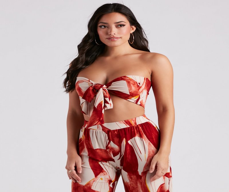 TableClothsUs Island Time Floral Cropped Tube Top