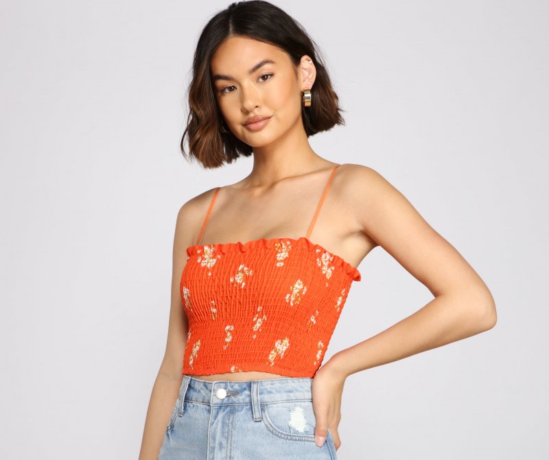 TableClothsUs Stylish And Smocked Crop Top