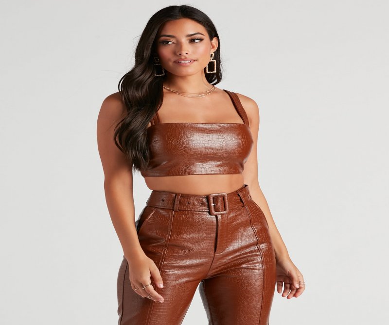 TableClothsUs Sleek And Stylish Moves Crop Top