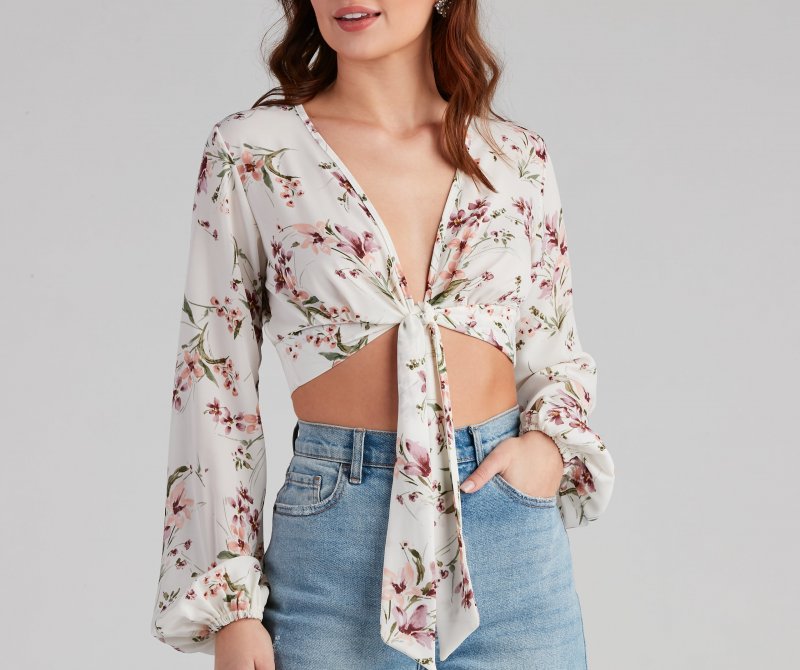 TableClothsUs Bloom Mood Floral Tie-Front Top