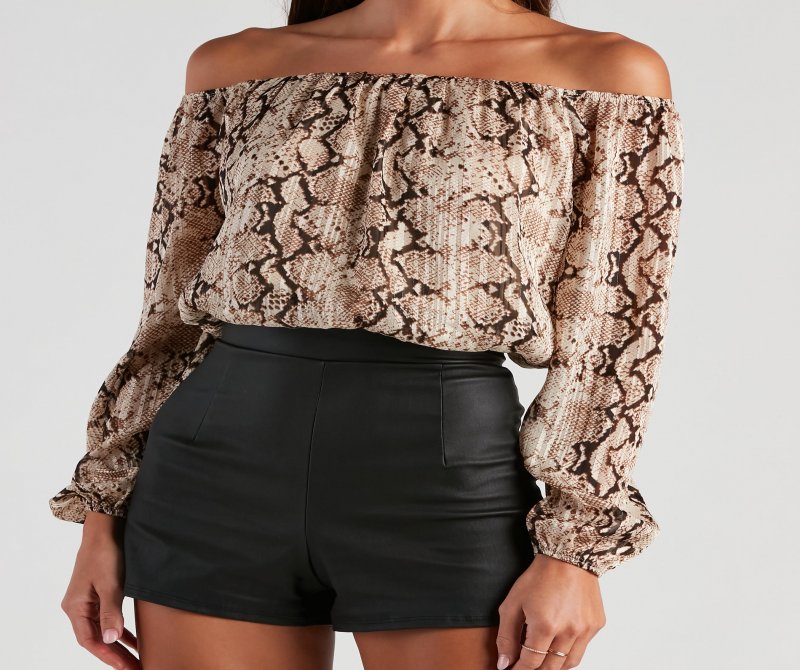 TableClothsUs Charming Chic Snake Print Blouse