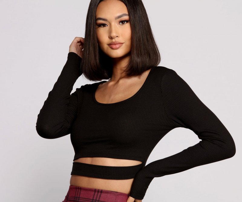 TableClothsUs What's The Scoop Ribbed Knit Crop Top