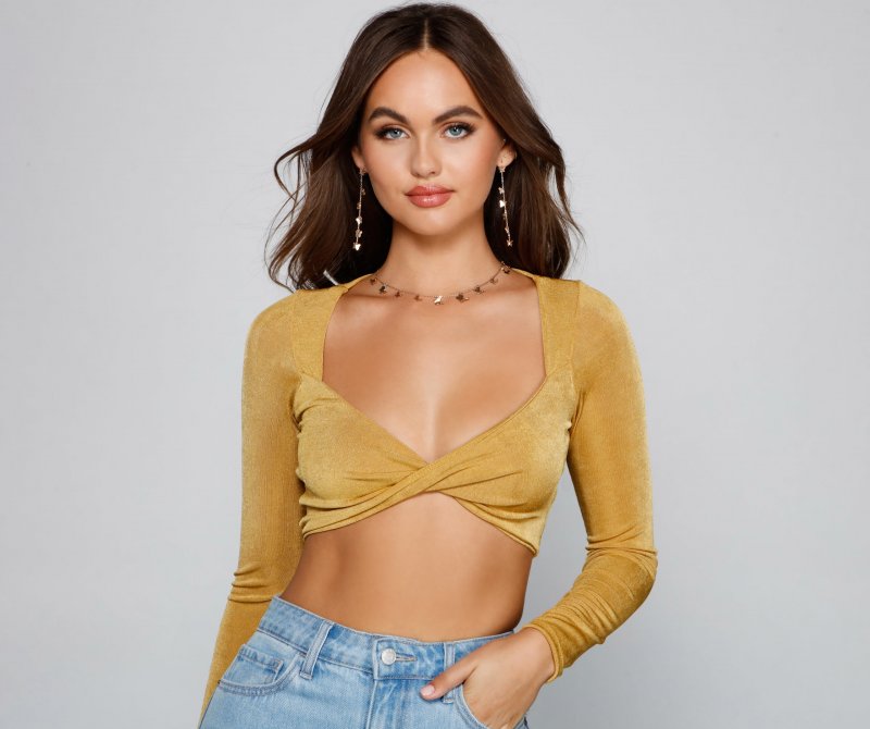 TableClothsUs Trendy And Fab Twist Front Crop Top