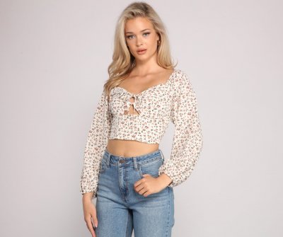 TableClothsUs Cover Me In Florals O-Ring Crop Top